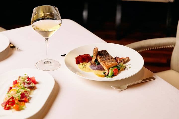 Dining 62 of 78